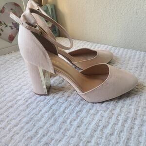 Lulu's Nude Wedding Shoes Heels Women's Size 10